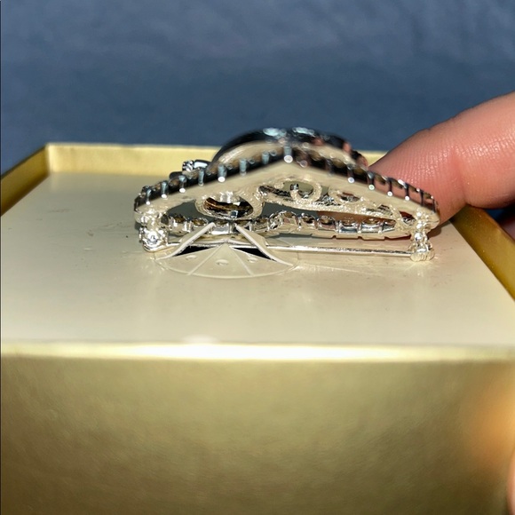 Napier Heart-Shaped Angel Brooch with Enamel and Rhinestones - Picture 10 of 10